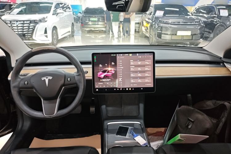 Used Tesla Model 3 2022 Rear-Wheel-Drive Version Center Console