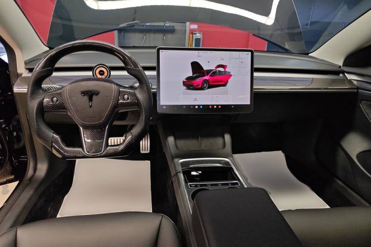 Used Tesla Model 3 2022 Performance High-Performance All-Wheel-Drive Version Center Console