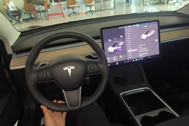 Used Tesla Model 3 2022 Rear-Wheel-Drive Version Center Console
