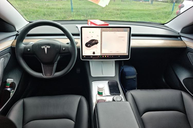 Used Tesla Model 3 2022 Rear-Wheel-Drive Version Center Console