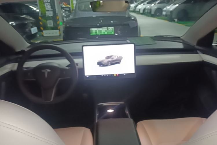 Used Tesla Model 3 2022 Rear-Wheel-Drive Version Center Console