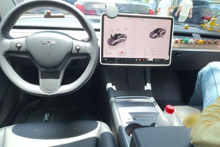 Used Tesla Model 3 2022 Rear-Wheel-Drive Version Center Console