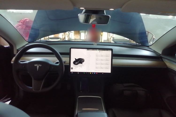 Used Tesla Model 3 2022 Rear-Wheel-Drive Version Center Console