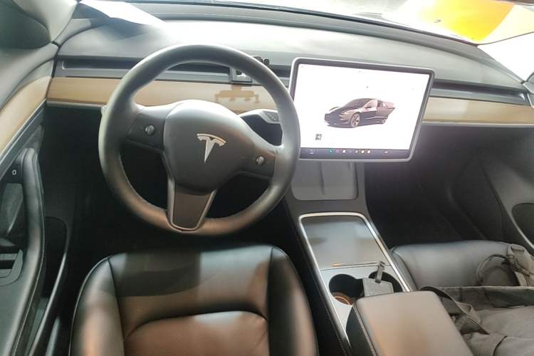 Used Tesla Model 3 2022 Rear-Wheel-Drive Version Center Console