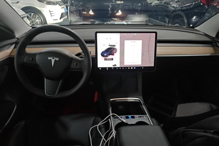 Used Tesla Model 3 2022 Rear-Wheel-Drive Version Center Console