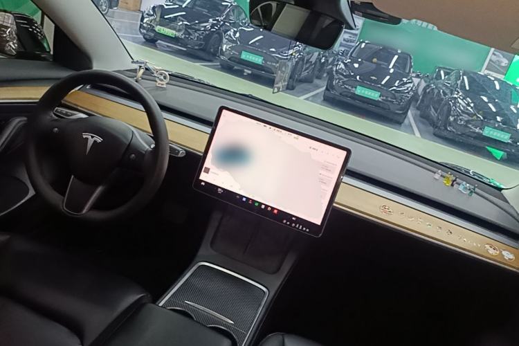 Used Tesla Model 3 2022 Rear-Wheel-Drive Version Center Console