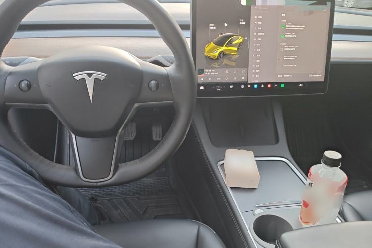 Used Tesla Model 3 2022 Rear-Wheel-Drive Version Center Console