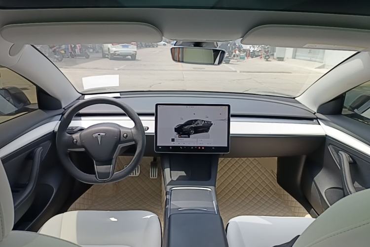 Used Tesla Model 3 2022 Performance High-Performance All-Wheel-Drive Version Center Console