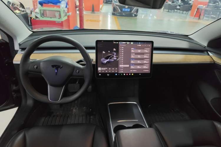 Used Tesla Model 3 2022 Rear-Wheel-Drive Version Center Console