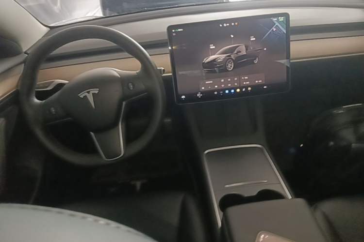 Used Tesla Model 3 2022 Rear-Wheel-Drive Version Center Console