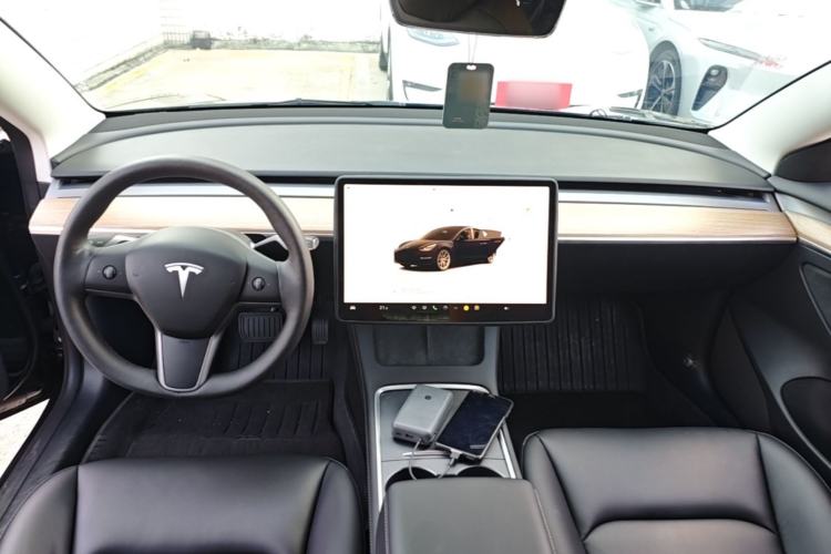 Used Tesla Model 3 2022 Rear-Wheel-Drive Version Center Console