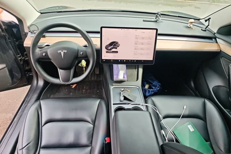 Used Tesla Model 3 2022 Rear-Wheel-Drive Version Center Console