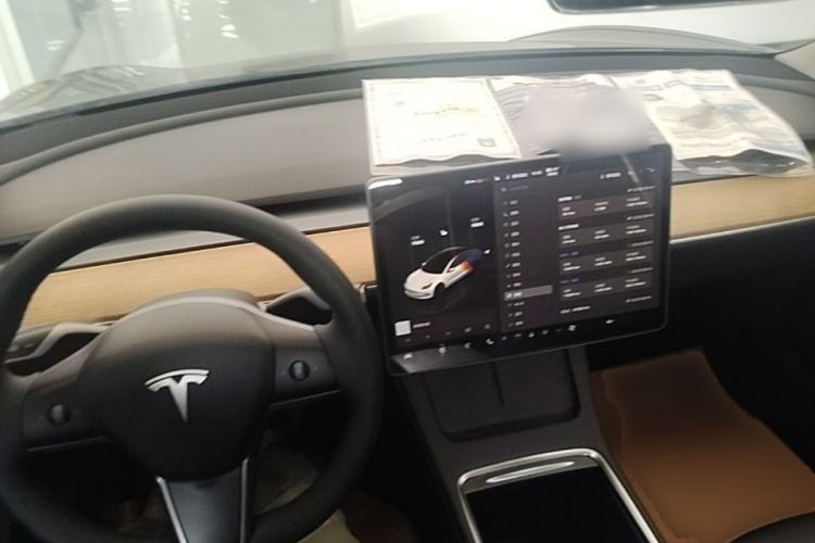 Used Tesla Model 3 2022 Rear-Wheel-Drive Version Center Console