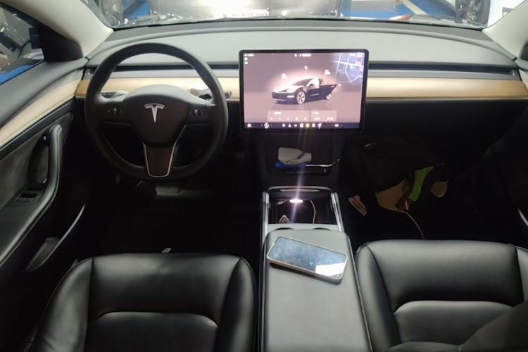 Used Tesla Model 3 2022 Rear-Wheel-Drive Version Center Console