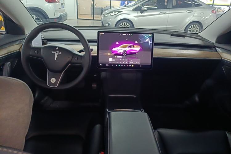 Used Tesla Model 3 2022 Rear-Wheel-Drive Version Center Console