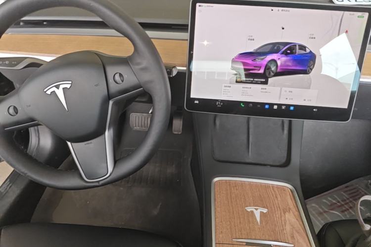Used Tesla Model 3 2022 Rear-Wheel-Drive Version Center Console