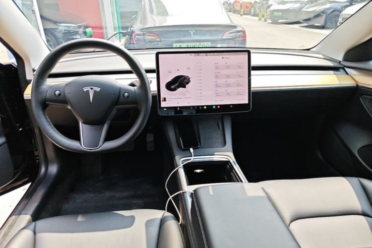 Used Tesla Model 3 2022 Rear-Wheel-Drive Version Center Console