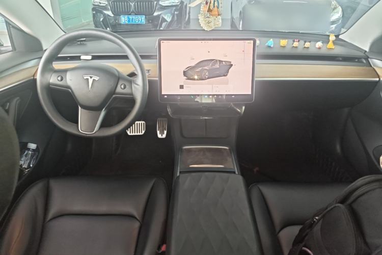 Used Tesla Model 3 2022 Rear-Wheel-Drive Version Center Console