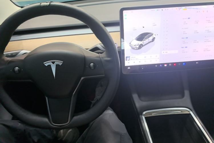 Used Tesla Model 3 2022 Rear-Wheel-Drive Version Center Console