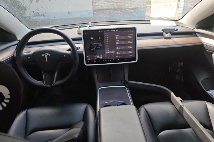 Used Tesla Model 3 2022 Rear-Wheel-Drive Version Center Console