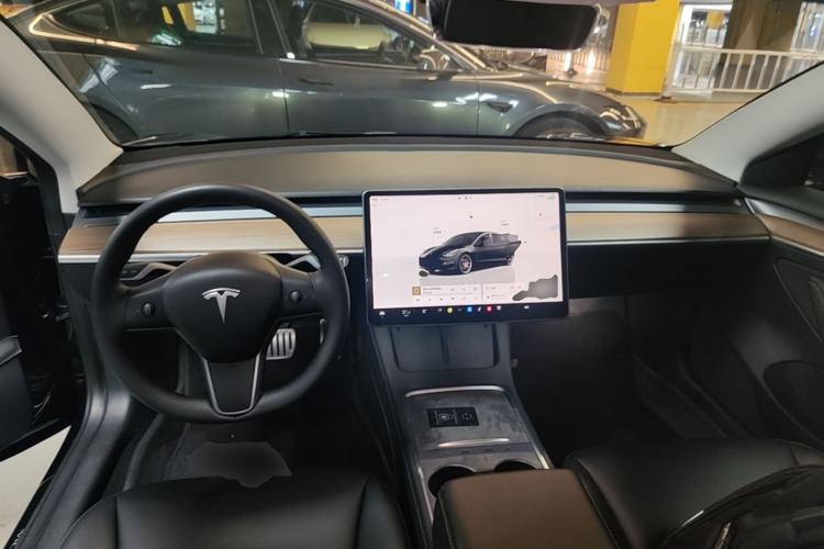 Used Tesla Model 3 2022 Performance High-Performance All-Wheel-Drive Version Center Console