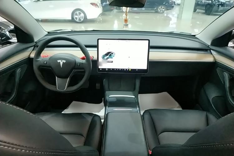 Used Tesla Model 3 2022 Rear-Wheel-Drive Version Center Console