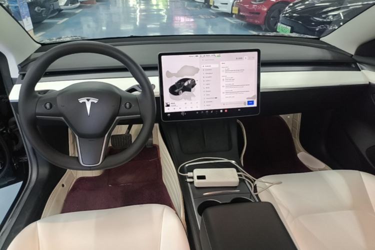 Used Tesla Model 3 2022 Rear-Wheel-Drive Version Center Console