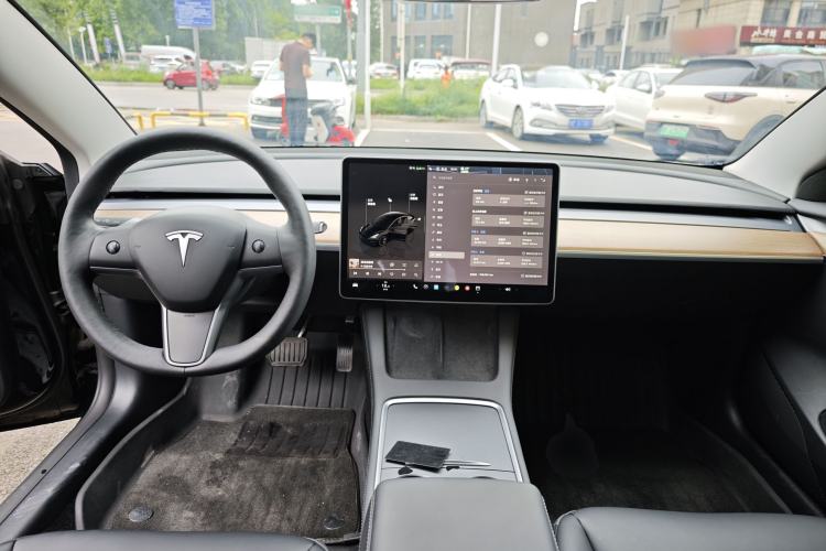 Used Tesla Model 3 2022 Rear-Wheel-Drive Version Center Console