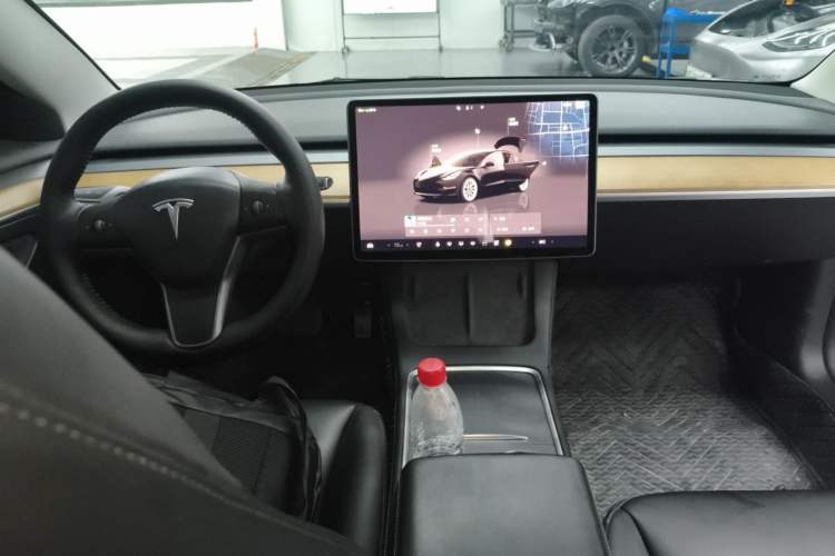 Used Tesla Model 3 2022 Rear-Wheel-Drive Version Center Console