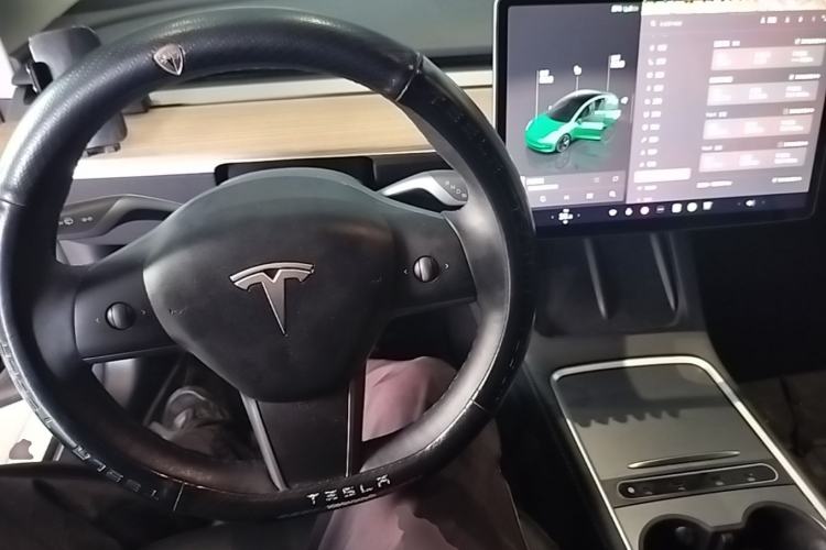 Used Tesla Model 3 2022 Rear-Wheel-Drive Version Center Console
