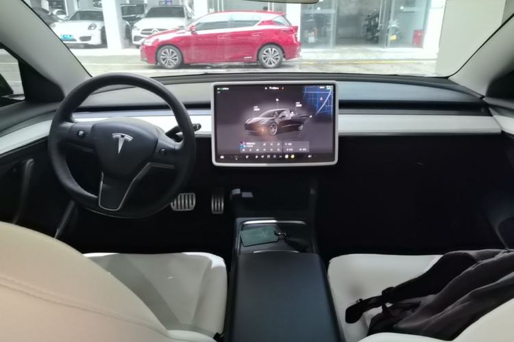 Used Tesla Model 3 2022 Performance High-Performance All-Wheel-Drive Version Center Console