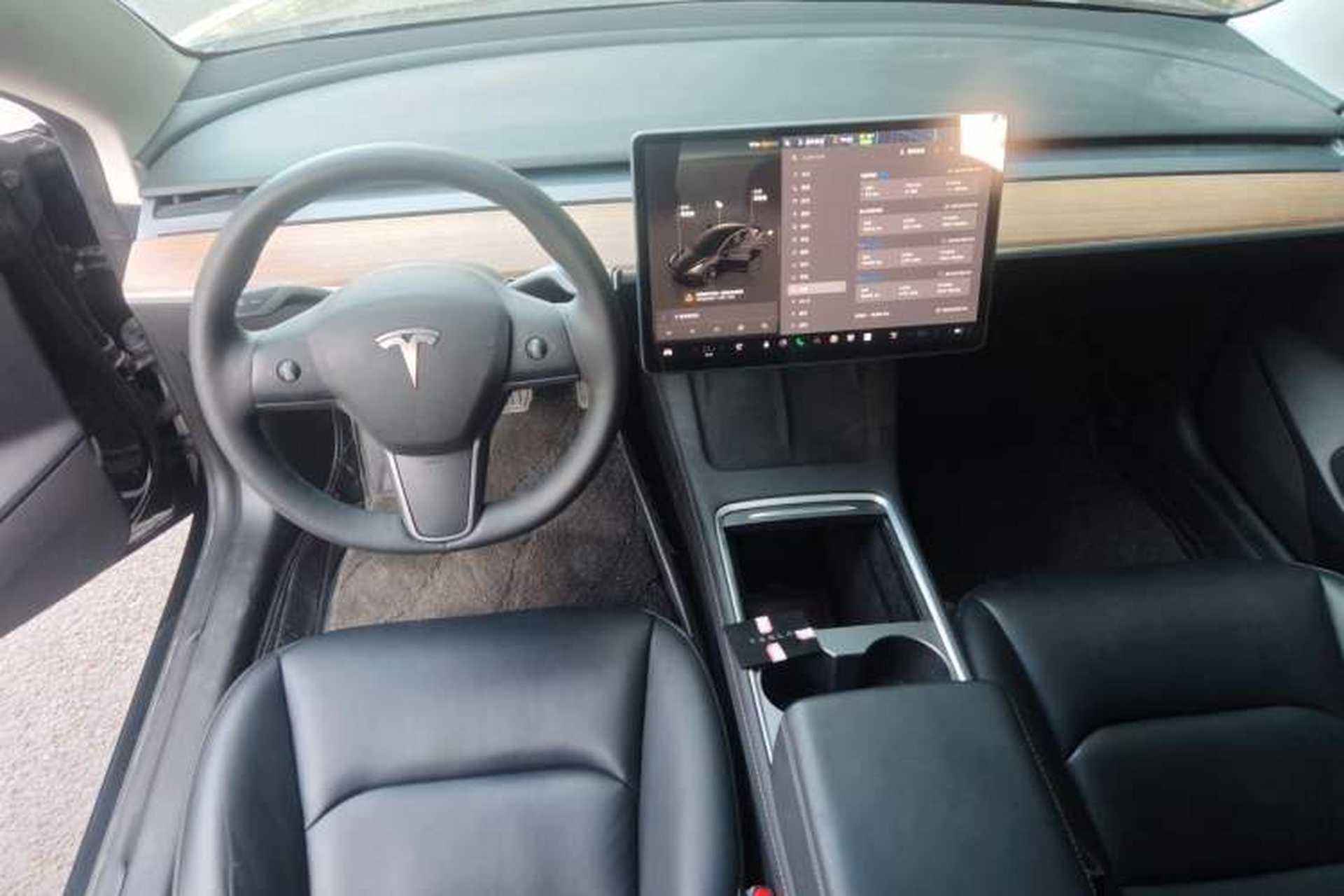 Used Tesla Model 3 2022 Rear-Wheel-Drive Version Center Console