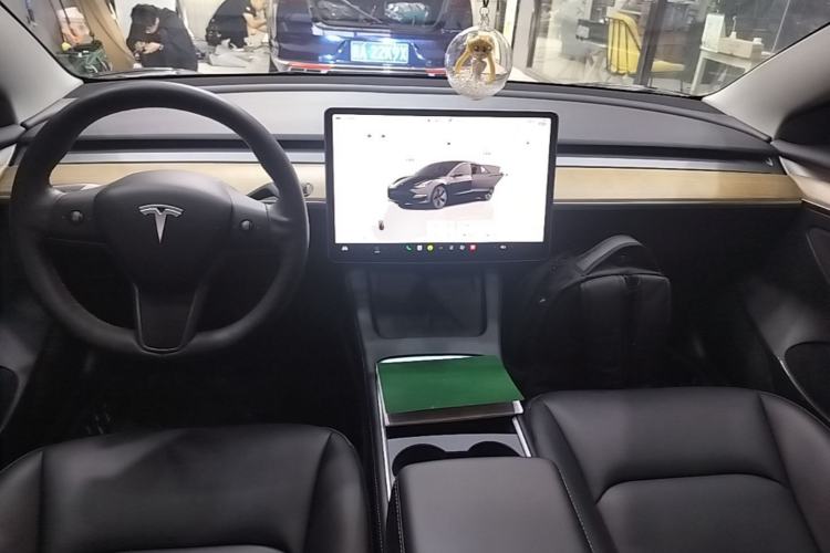 Used Tesla Model 3 2022 Rear-Wheel-Drive Version Center Console