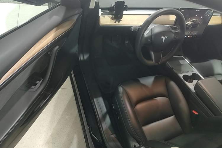 Used Tesla Model 3 2022 Rear-Wheel-Drive Version Driver Seat