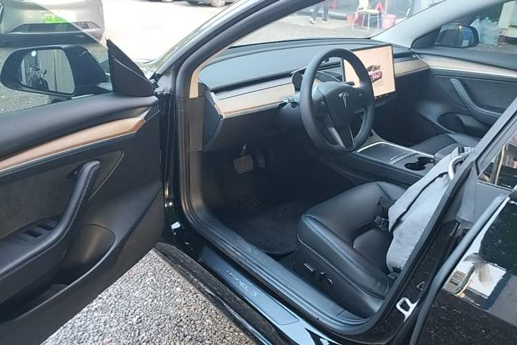Used Tesla Model 3 2022 Rear-Wheel-Drive Version Driver Seat