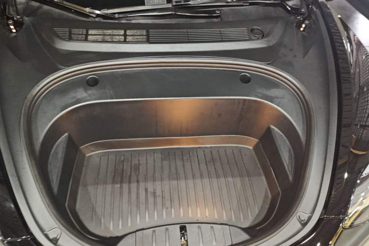 Used Tesla Model 3 2022 Rear-Wheel-Drive Version Engine Bay
