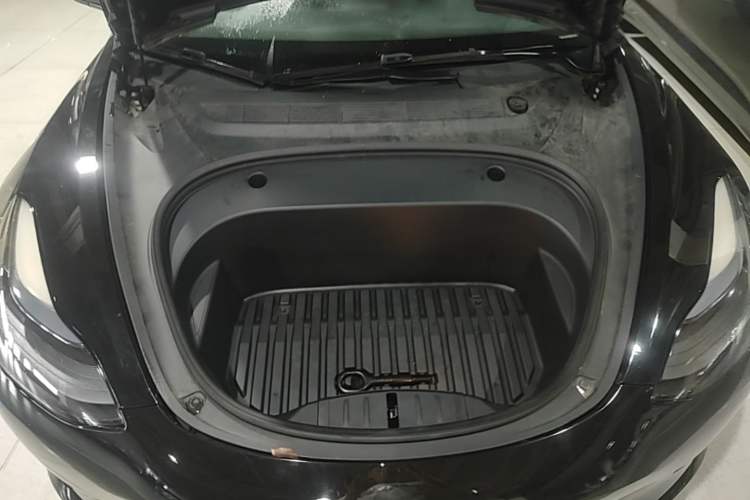 Used Tesla Model 3 2022 Rear-Wheel-Drive Version Engine Bay