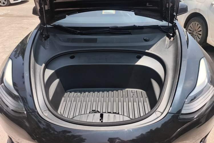 Used Tesla Model 3 2022 Rear-Wheel-Drive Version Engine Bay