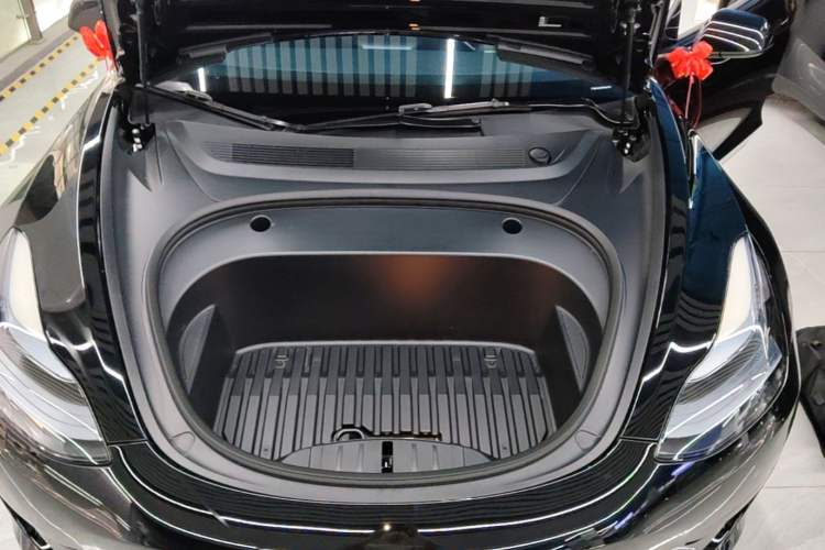 Used Tesla Model 3 2022 Rear-Wheel-Drive Version Engine Bay