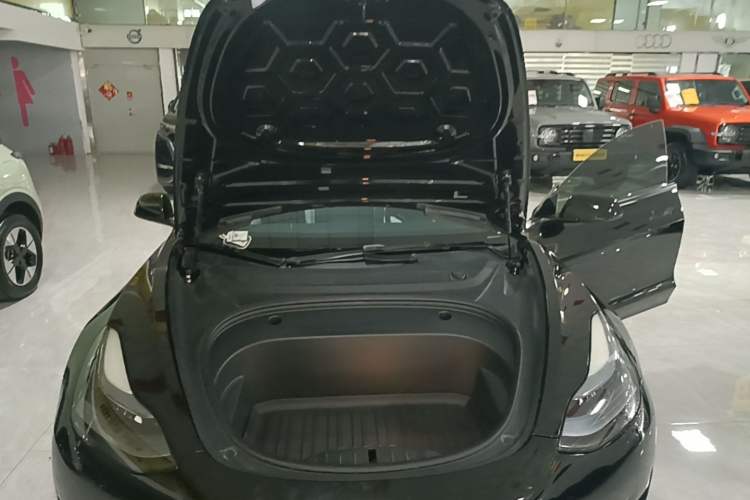 Used Tesla Model 3 2022 Rear-Wheel-Drive Version Engine Bay