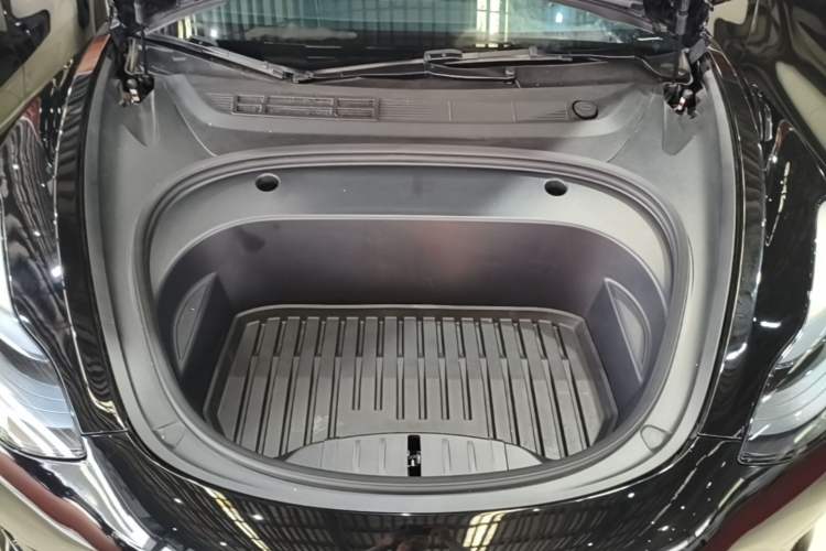 Used Tesla Model 3 2022 Rear-Wheel-Drive Version Engine Bay