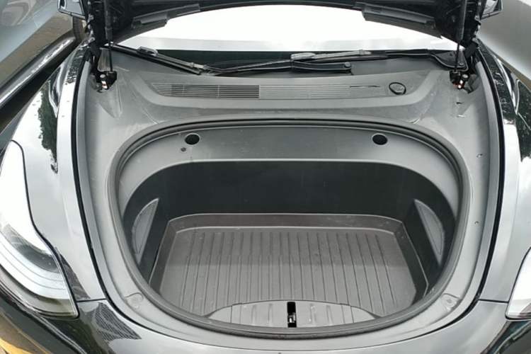 Used Tesla Model 3 2022 Rear-Wheel-Drive Version Engine Bay