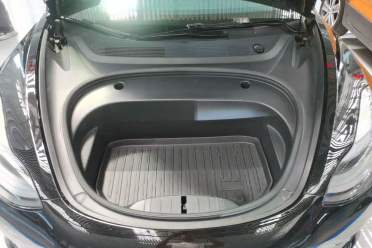 Used Tesla Model 3 2022 Rear-Wheel-Drive Version Engine Bay