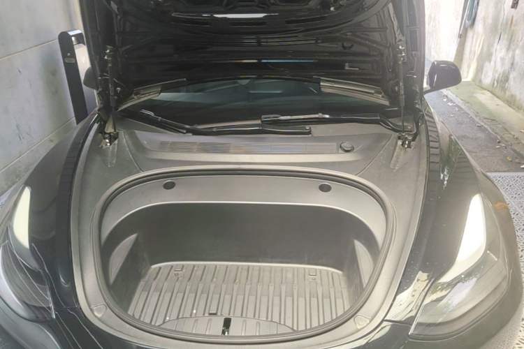 Used Tesla Model 3 2022 Rear-Wheel-Drive Version Engine Bay