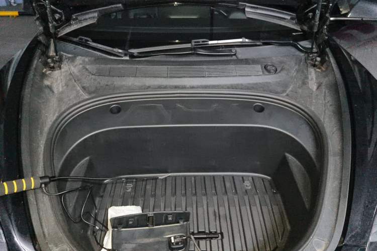 Used Tesla Model 3 2022 Rear-Wheel-Drive Version Engine Bay