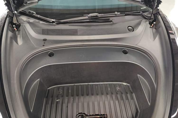 Used Tesla Model 3 2022 Rear-Wheel-Drive Version Engine Bay