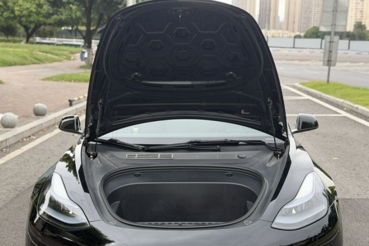 Used Tesla Model 3 2022 Rear-Wheel-Drive Version Engine Bay