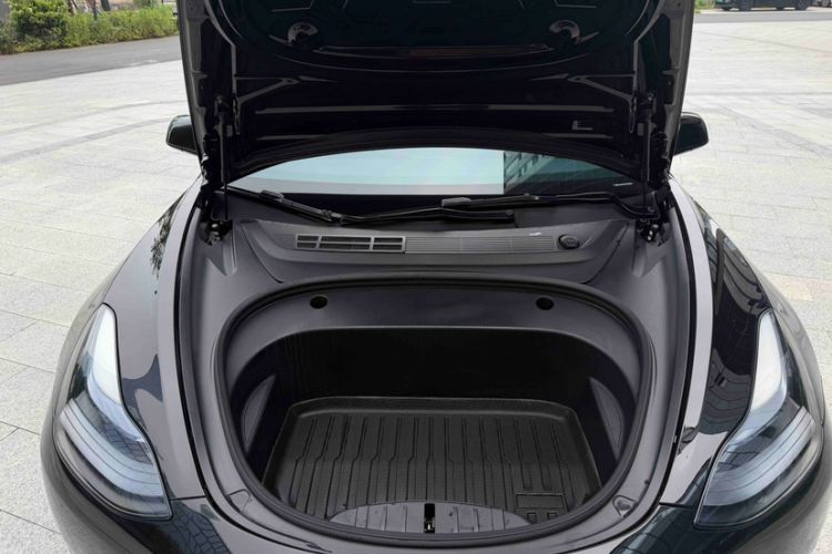 Used Tesla Model 3 2022 Rear-Wheel-Drive Version Engine Bay