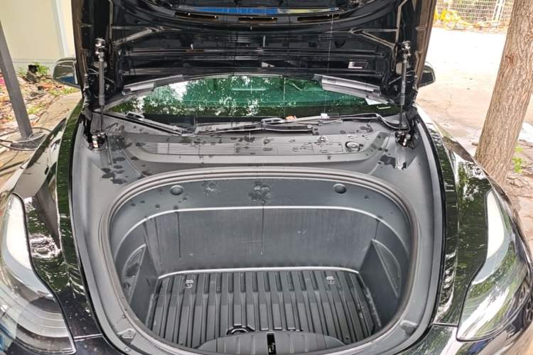 Used Tesla Model 3 2022 Rear-Wheel-Drive Version Engine Bay