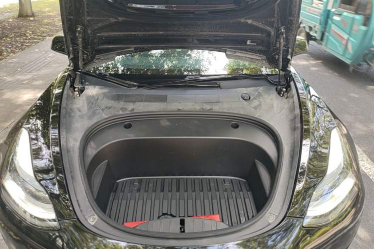 Used Tesla Model 3 2022 Rear-Wheel-Drive Version Engine Bay